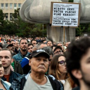 Opozícia zvoláva na utorok 23. septembra ďalšie protesty proti „ožobračovaniu ľudí“