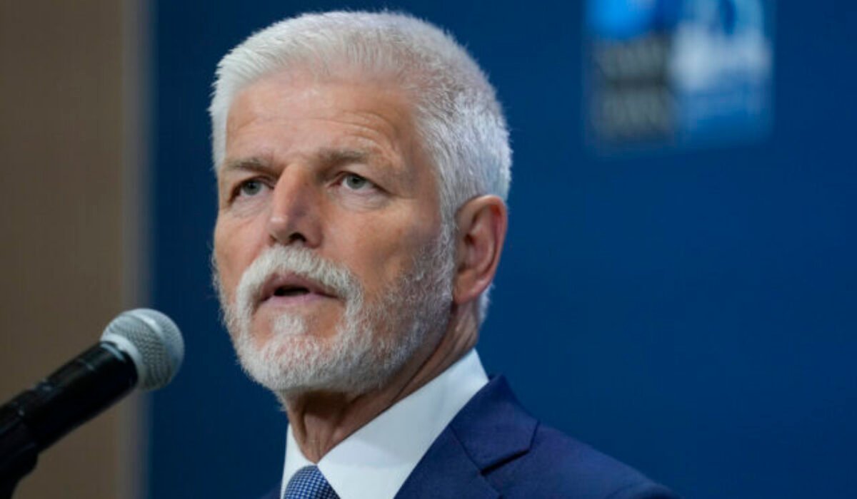 Incidenty v Európe pribúdajú. Český prezident Pavel hovorí, že zostrelenie ruského lietadla môže byť jediným riešením