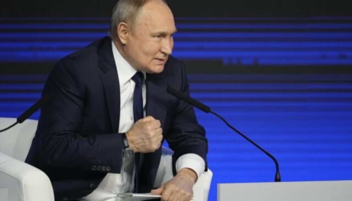 Zasiahli drony Putinove dače pri Jalte na Kryme?