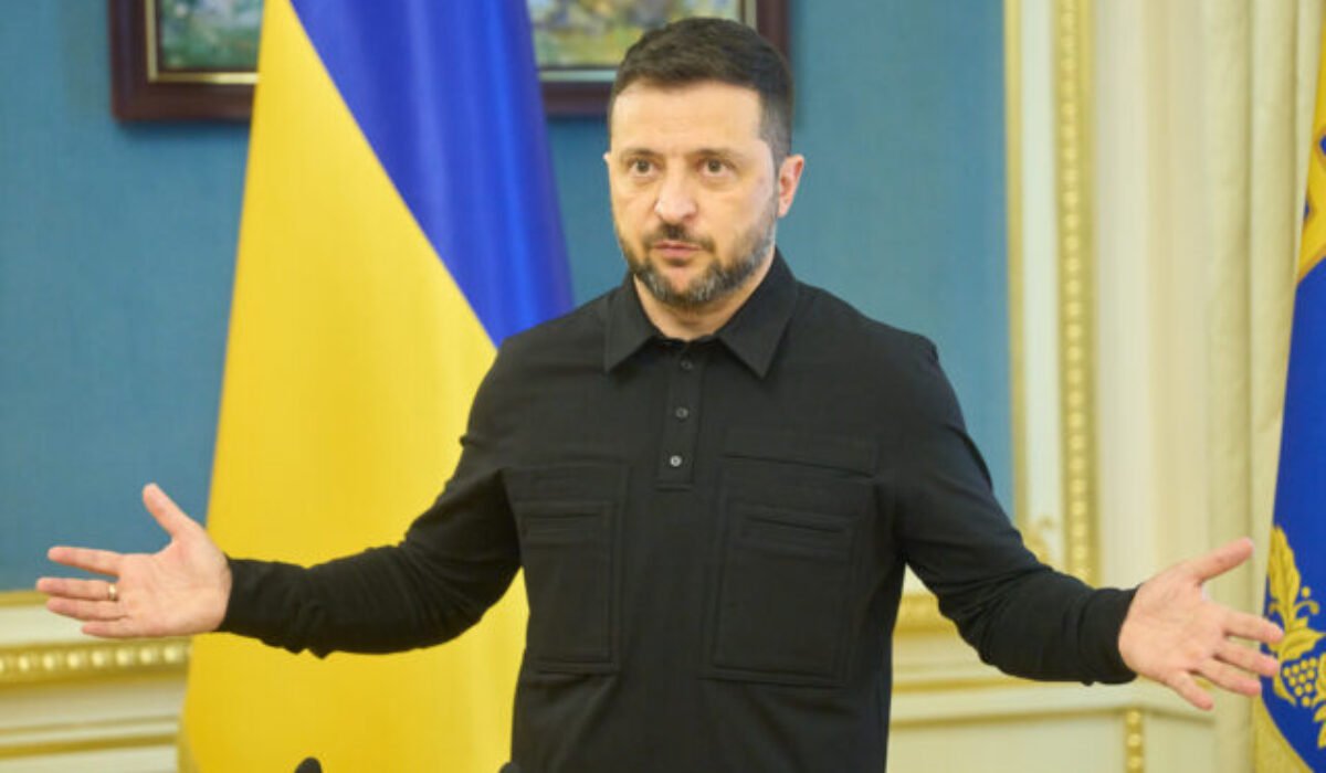 Ak z Maďarska opäť priletia drony, armáda zasiahne, vyhlásil Zelenskyj