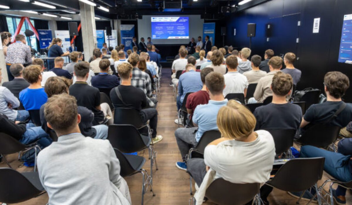 Zo študenta expert na kyberbezpečnosť. Konferencia Junior Security Summit ukázala trendy
