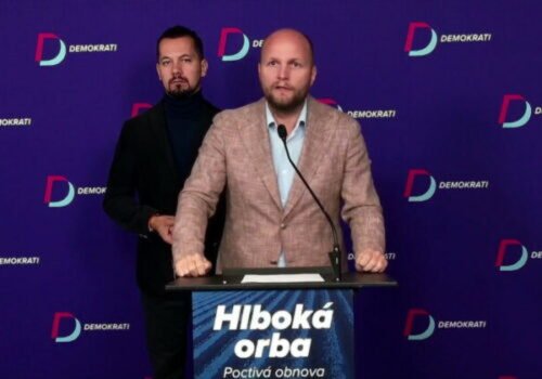 Naď tvrdí, že Oskar Rózsa smeruje na ministerstvo obrany a pýta sa, či ďalší budú Bombic alebo mladý Sulík – VIDEO