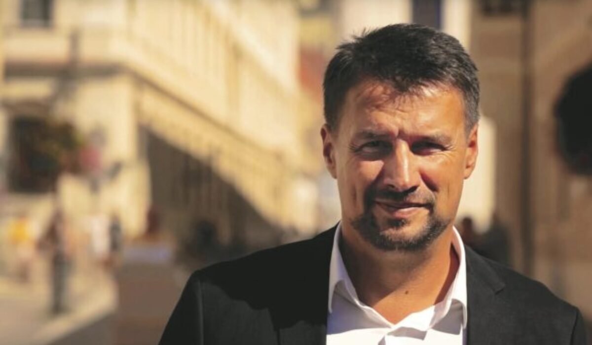 Branislav Baroš bude opäť kandidovať na post primátora Trnavy, chce vymeniť Bročku – VIDEO