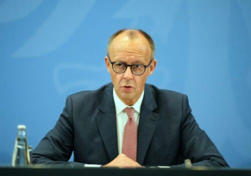 Nemecký kancelár odmieta zákaz spaľovacích motorov v EÚ od roku 2035