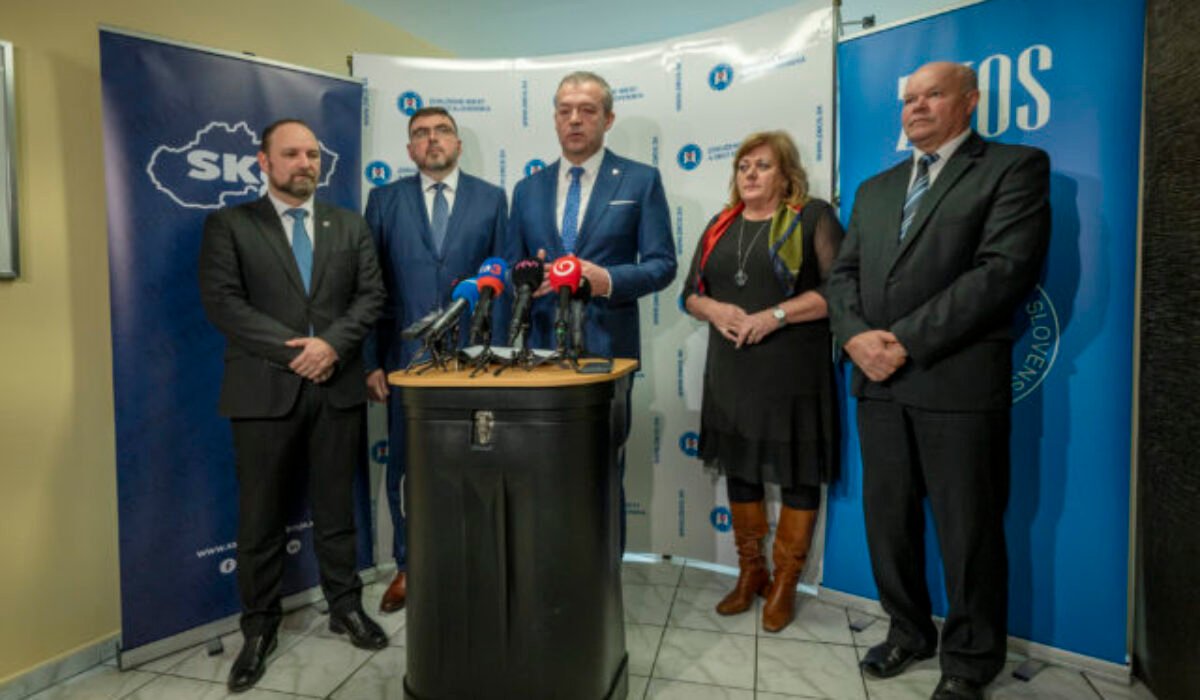 Väčšina samosprávnych krajov odmieta posúvať voľby o rok, upozorňujú na porušenie princípov právneho štátu