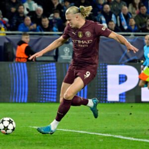 Haaland dvakrát neuspel „z bieleho bodu“, no hetrikom priblížil Nórsko k bránam majstrovstiev sveta