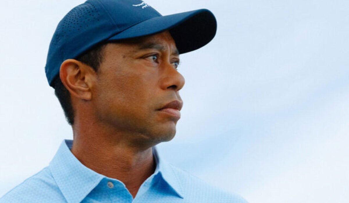 Tiger Woods podstúpil výmenu medzistavcovej platničky v dolnej časti chrbta