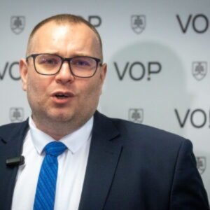 Ústavný súd dal ombudsmanovi Dobrovodskému za pravdu, mimovládky už nemusia uplatňovať protiústavné normy