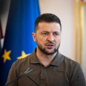 Západ chce využiť ukrajinských expertov na protivzdušnú obranu, Zelensky je pripravený pomôcť