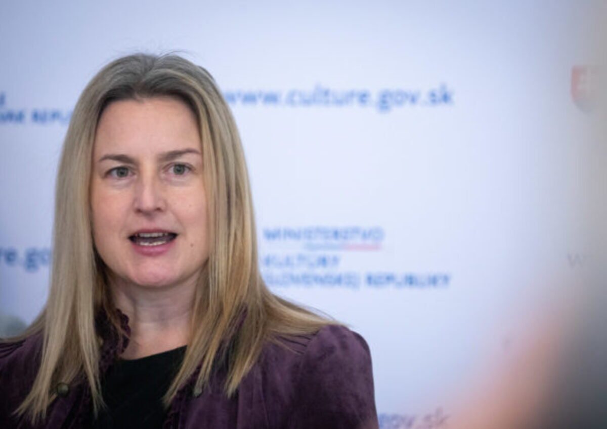 Okná za viac ako 900-tisíc eur bez súťaže? Milanová poukazuje na predraženú zákazku ministerstva kultúry – VIDEO