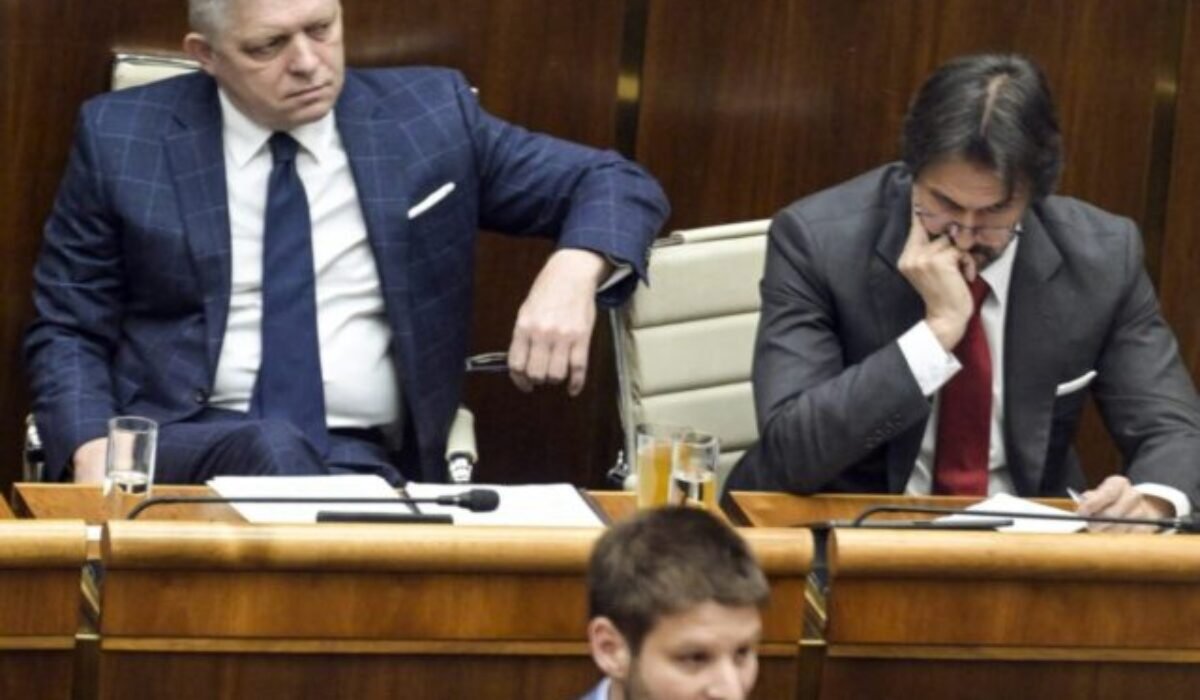 Prieskum ukázal podporu strany Zoroslava Kollára, Progresívne Slovensko aj Smer-SD klesli a matovičovci predbehli Hlas-SD