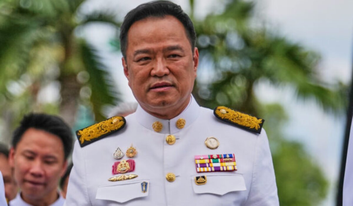 27604_thailand_politics_00042-640x420.jpg Thajský premiér odložil odchod na summit v Malajzii, dôvodom je úmrtie bývalej kráľovnej