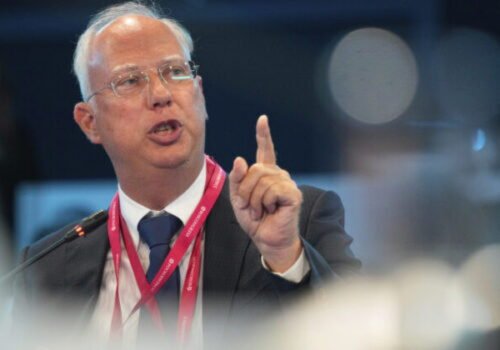 Ruský vyslanec Dmitrijev hovorí o „pokroku“ v mierových rokovaniach v Abú Zabí, no sporné otázky pretrvávajú