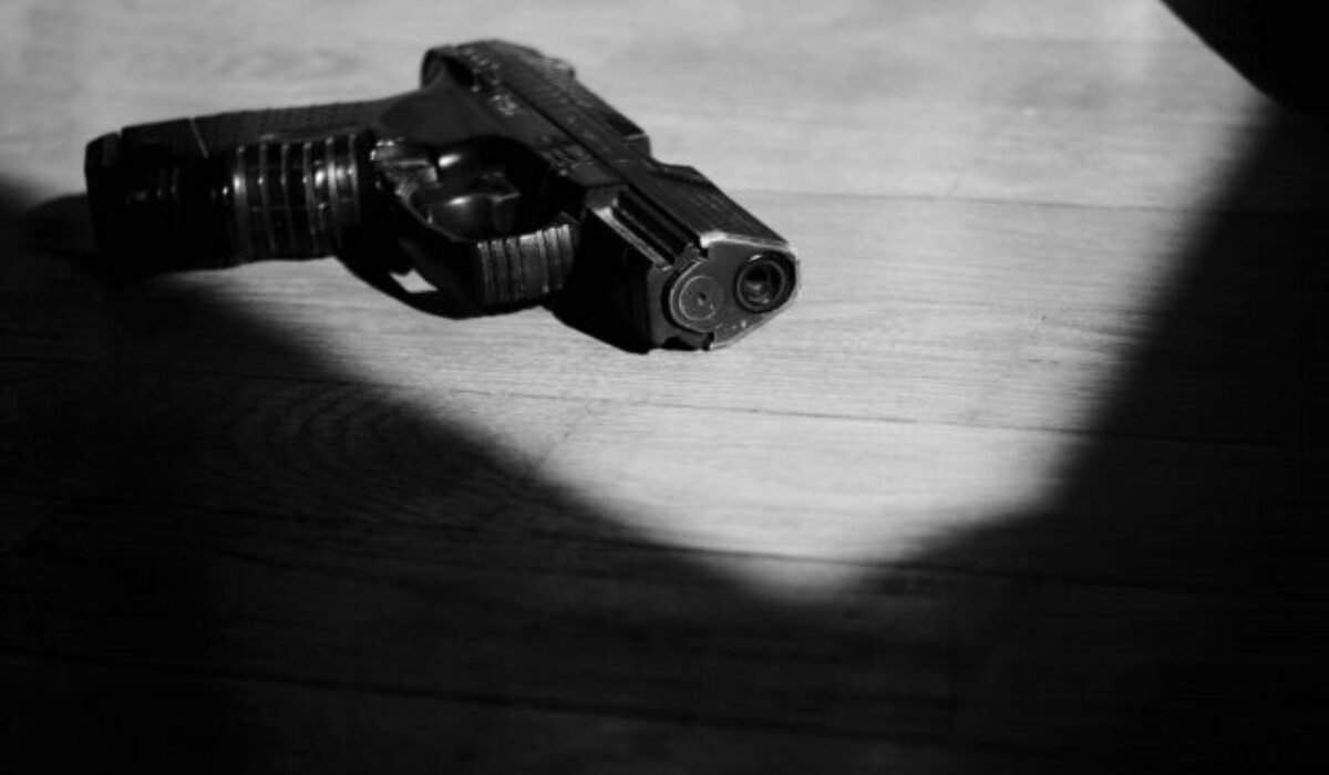 27733_gettyimages-2210781679-640x420.jpg V zaparkovanom aute našli zastreleného muža a ženu v strednom veku