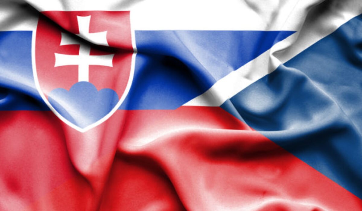 Mestá a obce vyvesia české aj slovenské vlajky, začal sa Týždeň česko-slovenskej vzájomnosti