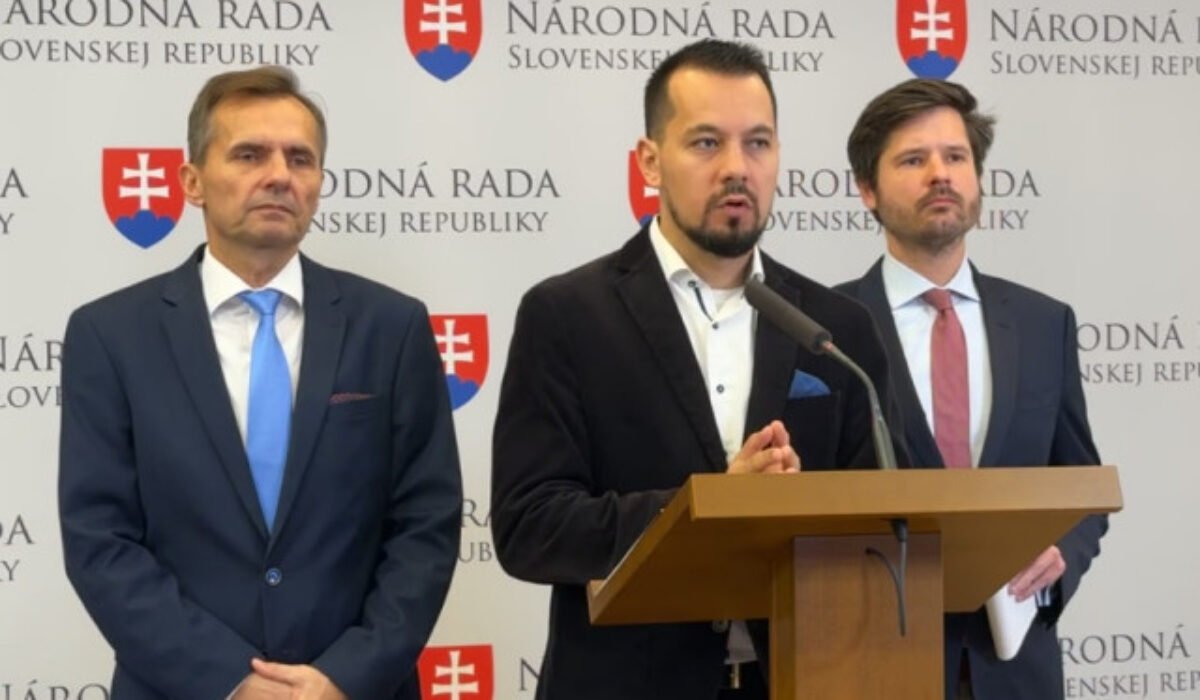 Demokrati pokladajú novelu o hazarde za nebezpečnú, Pellegrini by jej podpísaním porušil ústavu – VIDEO