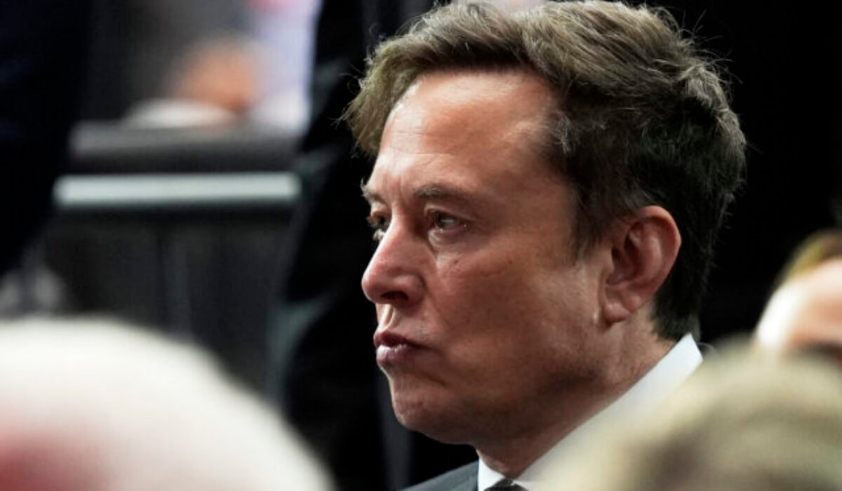27797_aptopix_charlie_kirk_memorial_26860-640x420.jpg Elon Musk založil konkurenciu Wikipédie, ktorú podľa neho kontrolujú krajne ľavicoví aktivisti