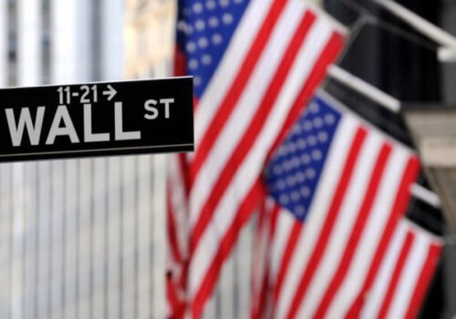 Americké akciové trhy klesli