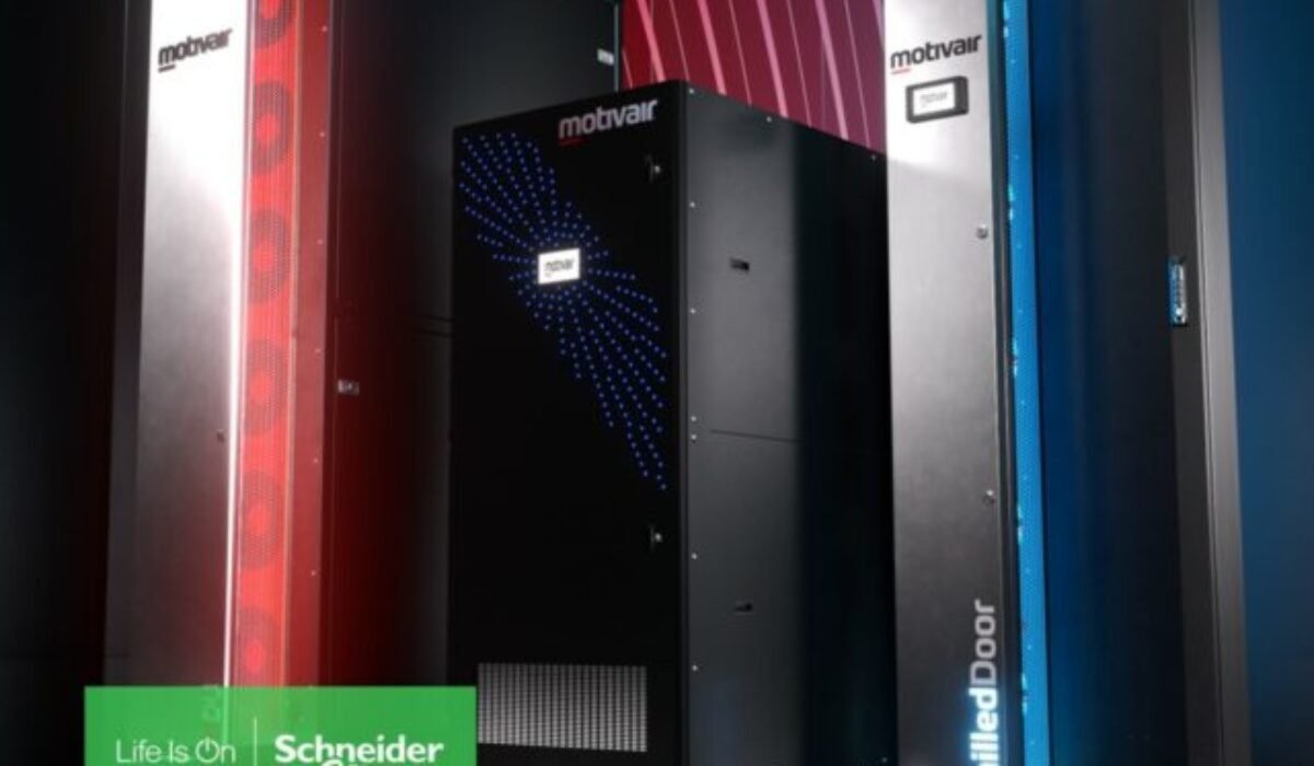 Schneider Electric predstavuje chladenie pre najnáročnejšie dátové centrá na svete
