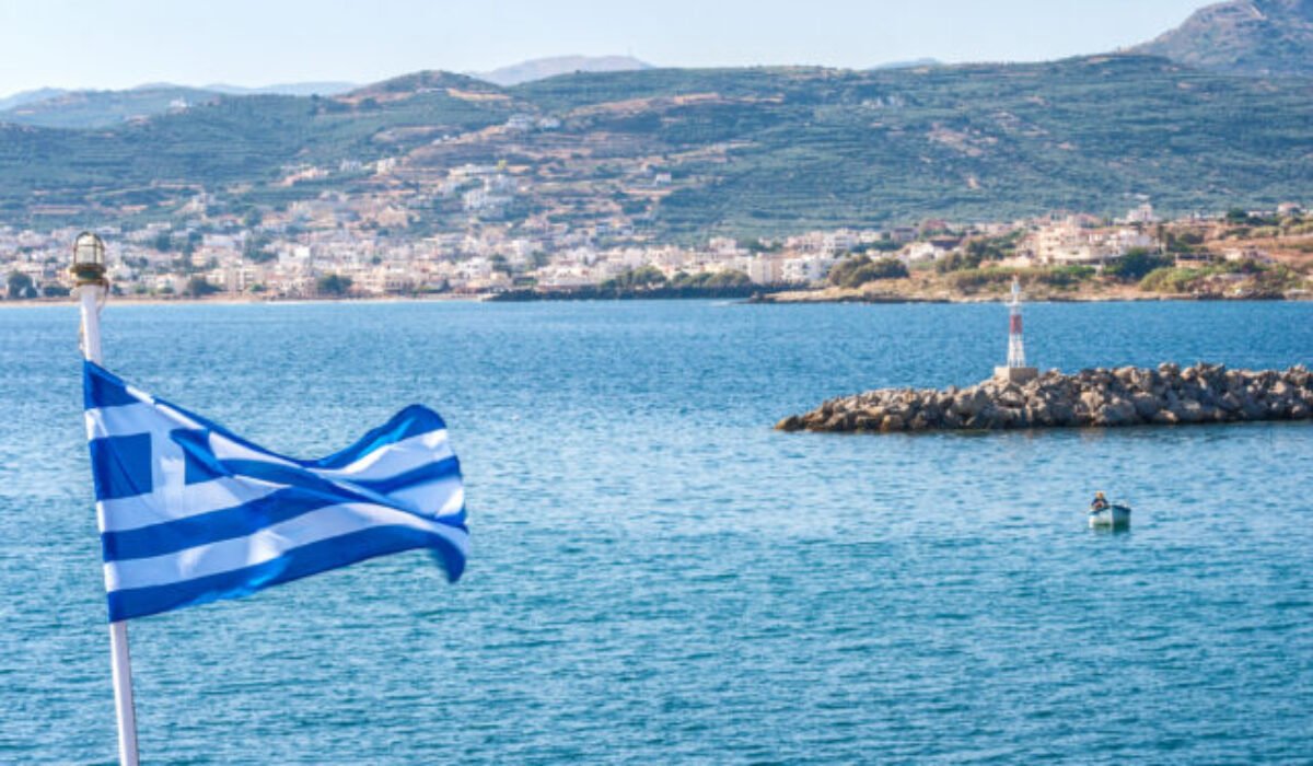 28007_gettyimages-1072418152-640x420.jpg Streľba na Kréte dvoch ľudí zabila, desiatich zranila, údajne išlo o vendetu