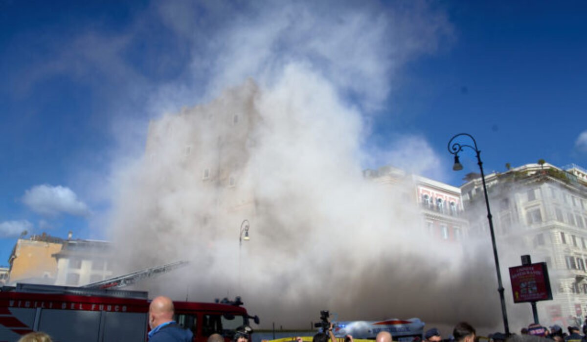 V Ríme sa zrútila stredoveká veža, jeden človek je v kritickom stave, jeden zostal pod troskami