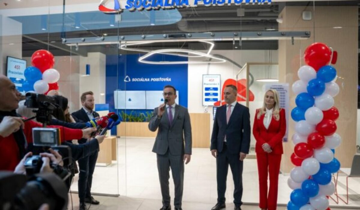 28280_574582858_1152220950343922_4097719572974604442_n-640x420.jpg Sociálna poisťovňa otvára nové klientské centrum v Nitre, bude dostupné aj cez víkend – FOTO