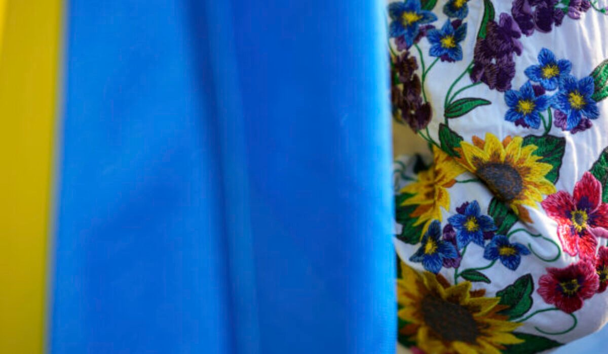 28452_portugal_ukraine_96114-640x420.jpg Okamura zvesil ukrajinskú vlajku z budovy českého parlamentu, poslanecké kluby ich vyvesili päť