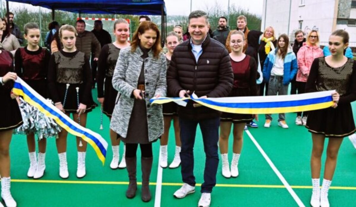 28678_578579598_1220157620142597_8412075876644525103_n-640x420.jpg Humenné zmodernizovalo tri športové ihriská za takmer 350-tisíc eur – FOTO