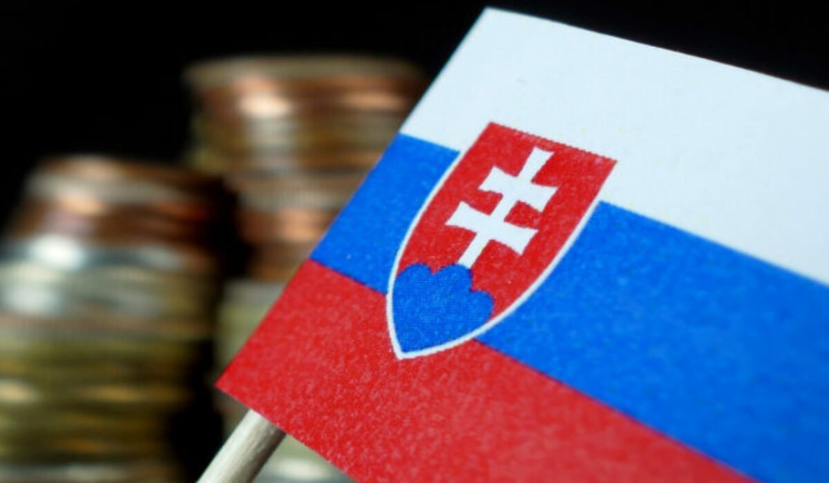 RÚZ znepokojuje pokles Slovenska v rebríčku Ekonomickej slobody, vyzýva na slušnú politiku a transparentnosť