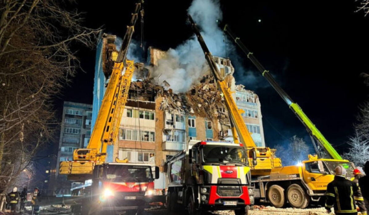 V Ternopili na západe Ukrajiny je po ruskom útoku stále 22 ľudí nezvestných