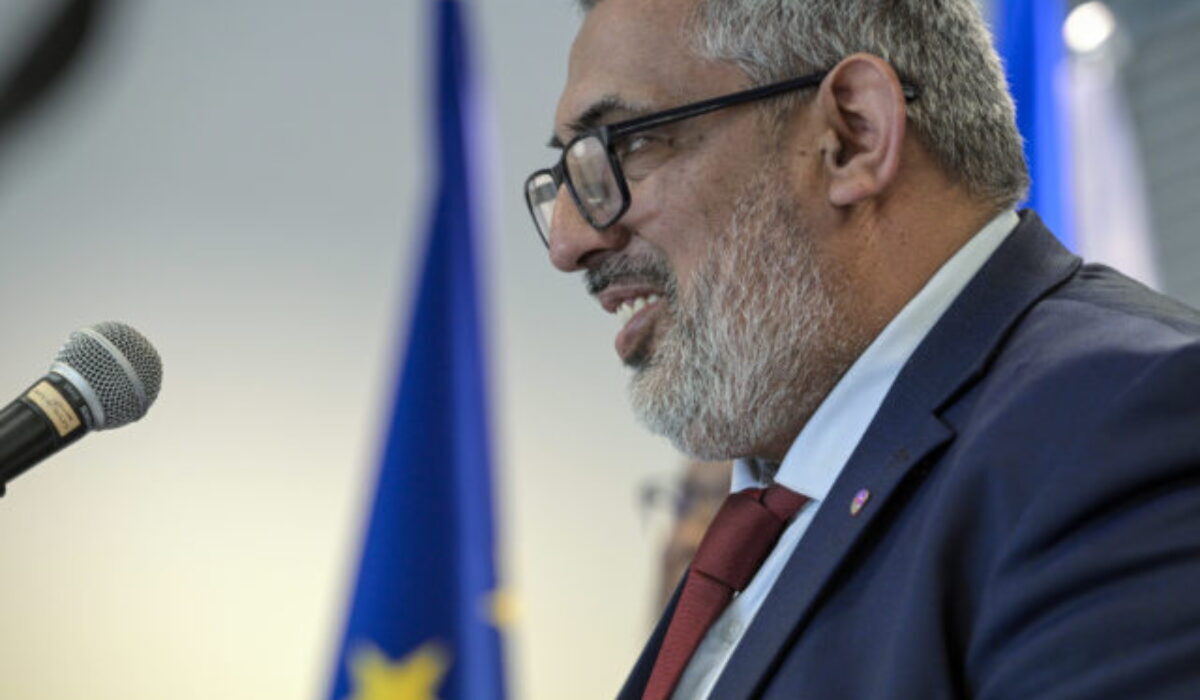 Rómovia a dlhodobo nezamestnaní sa zapojili do projektu Ľudia a hrady, podarilo sa im obnoviť 31 pamiatok