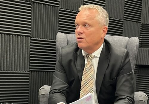 Slovensko sa podľa Andrassyho môže dostať na dno priepasti, najväčší problém vidí v nevyužitých eurofondoch – VIDEO