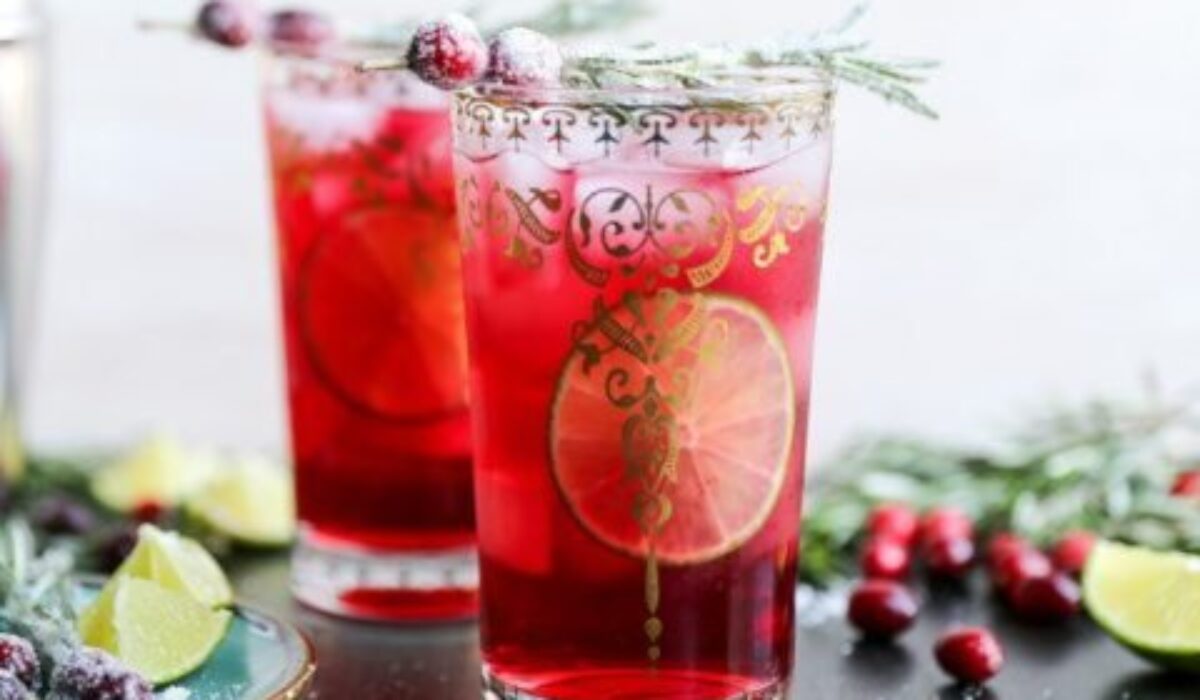 Zlatá iskriaca brusnicovo-limetková bomba