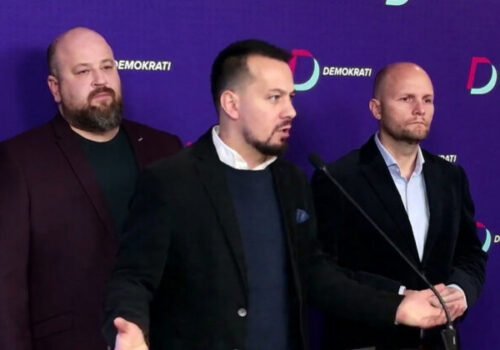 30027_snimka-obrazovky-2025-12-02-130129-640x420.jpg Ministerstvo cestovného ruchu a športu je pre Huliaka zlatá baňa, Demokrati upozorňujú na nadštandardné odmeny – VIDEO