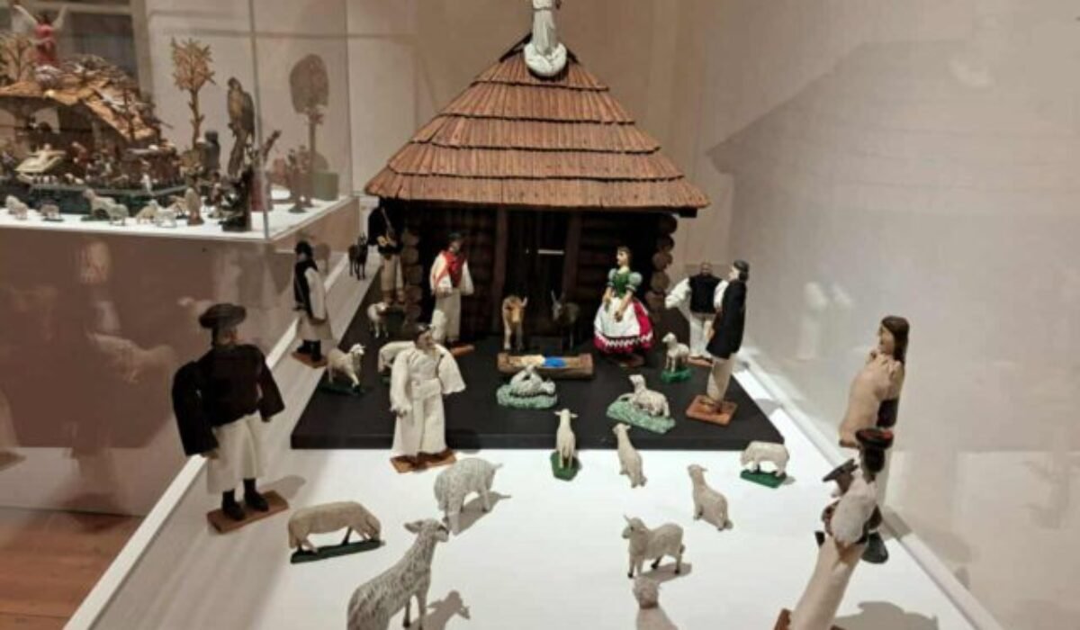 Spišské Podhradie je centrom betlehemov, najmenší z nich si ľudia pozrú cez mikroskopickú kameru