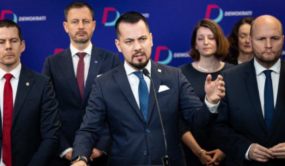 30189_65ec39df37150431875048-640x420.jpg Demokrati podali trestné oznámenie pre nákup centra vo Voderadoch, Šeliga hovorí o „zjavnej zlodejine“ za milióny eur – VIDEO, FOTO