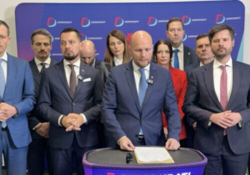 Demokrati chcú byť súčasťou protivládneho opozičného bloku a potom aj novej vlády – VIDEO
