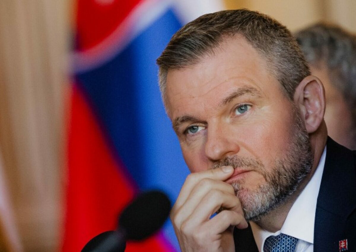 Pellegrini dostal otvorený list od komunity zahraničných Slovákov, chcú zachovať možnosť hlasovania poštou