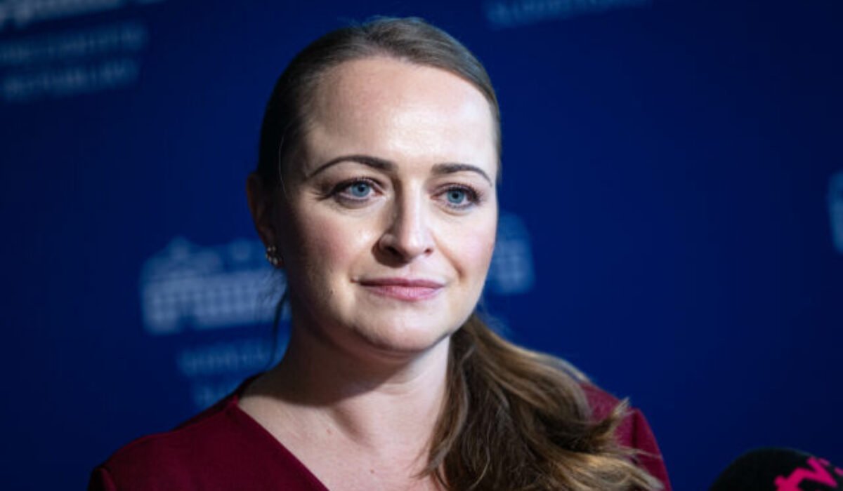 Konflikt medzi vládou a odbormi o platy vo verejnej a štátnej správe vstupuje do ostrej fázy, kompromis stál na jasnej výmene