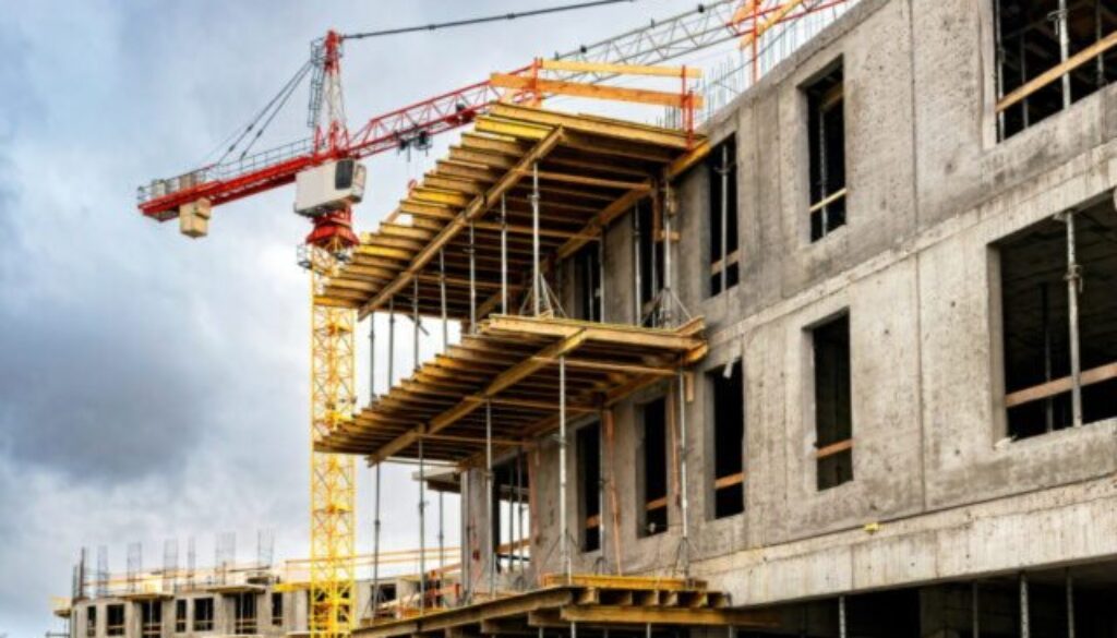 Stavebníctvo čaká ďalšie zdražovanie. Vyššie ceny materiálov aj prác zasiahnu investorov aj domácnosti