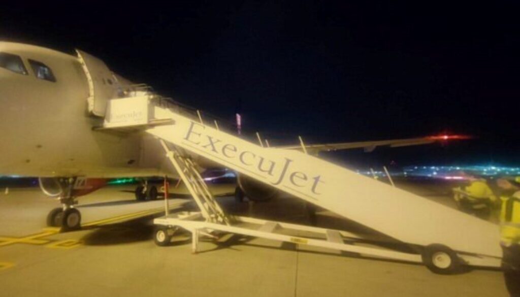 Vládny špeciál zostal na letisku v Bruseli poškodený, Fico ním letel na samit Európskej únie – FOTO