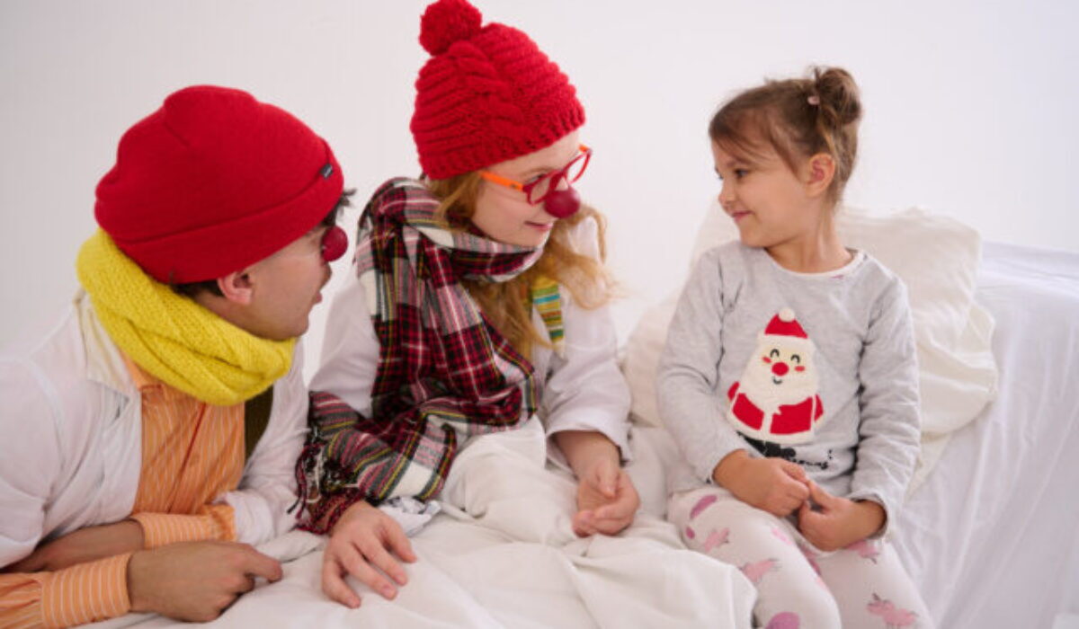 Zdravotní klauni prinesú aj tento rok na detské oddelenia smiechuplné Vianoce