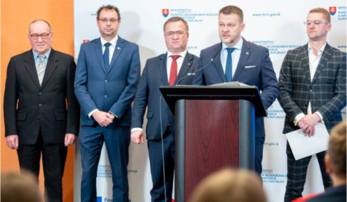 Ministerstvo investícií rozdáva predvianočné darčeky, schválilo financovanie 186 projektov malých obcí – FOTO