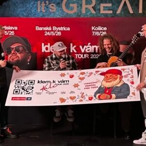 Kali ako Santa Claus. Koncerty prinesie priamo na sídliská a do konca roka predstaví aj nový singel – VIDEO