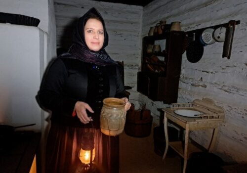 Príprava na Vianoce vyzerala v minulosti na dedinách v okolí Starej Ľubovne inak. Aké zvyky si prenášali z generácie na generáciu – VIDEO