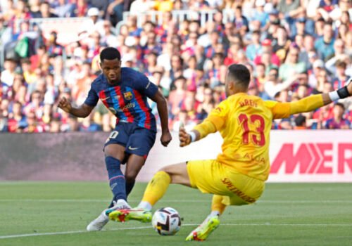 Brankár Greif sa na tréningoch môže tešiť na Endrickove delovky, Brazílčan bude hosťovať v Lyone