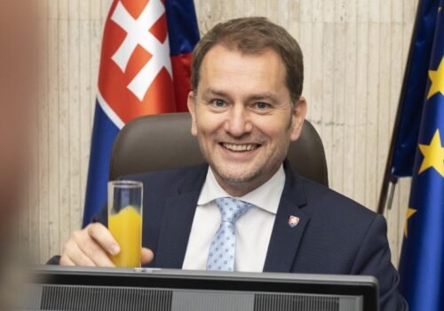 💥 MATOVIČOVE „ATÓMOVKY“: Keď sa slovenská politika mení na akčný film