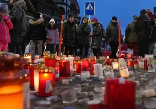 Tragický požiar v švajčiarskom lyžiarskom stredisku: bar neprešiel kontrolou päť rokov