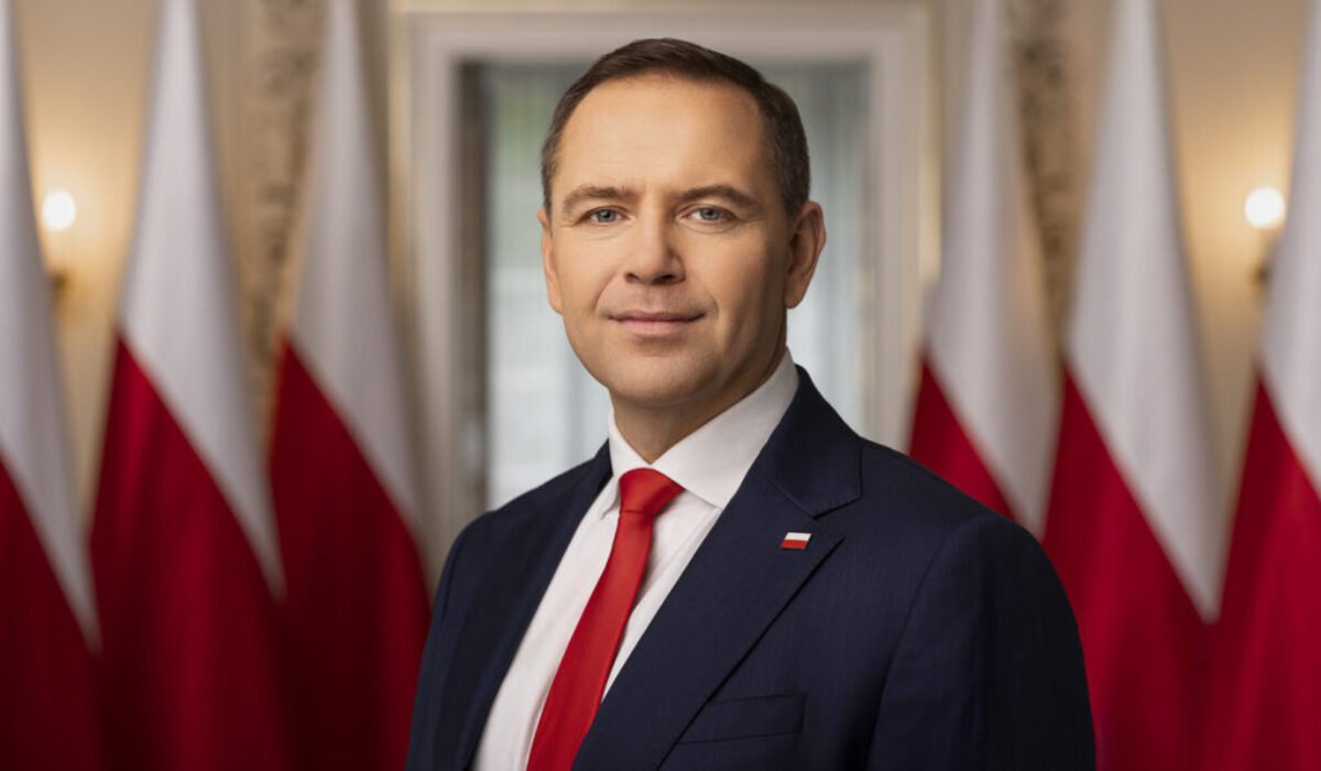 Poľský prezident Nawrocki vetoval zákon o digitálnych službách. Varuje pred cenzúrou !