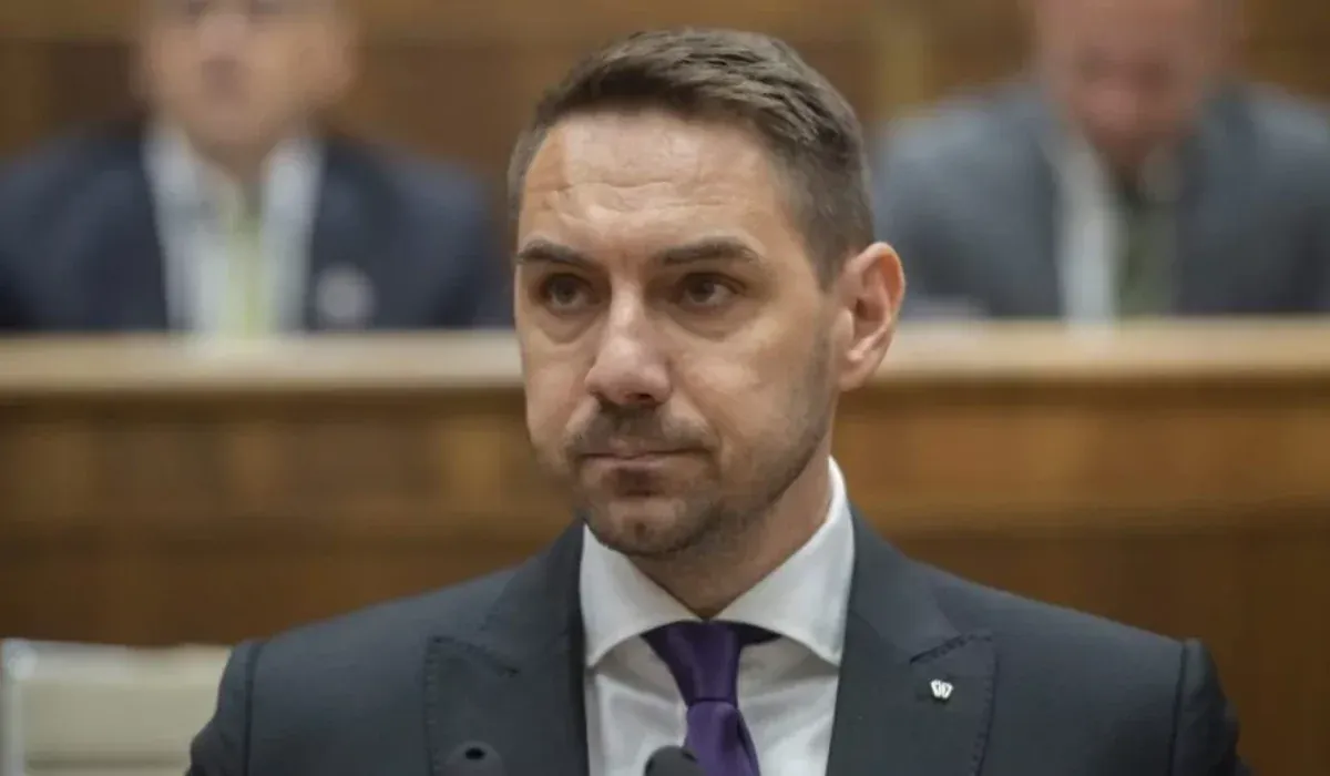 György Gyimesi: Namiesto solidarity kolektívne šialenstvo